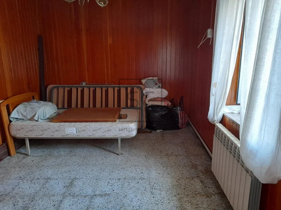 Casa de piedra con finca en franza, murgados