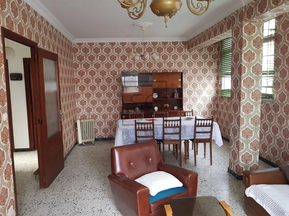 Vivienda y bajos en perlío, ferrol