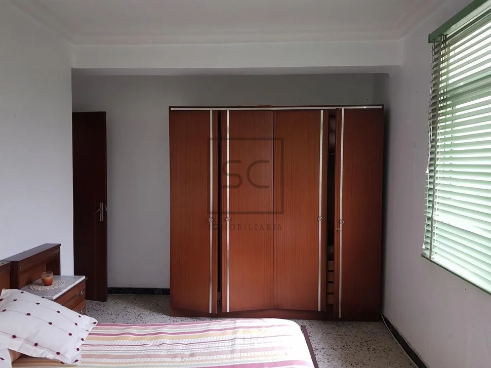 Vivienda y bajos en perlío, ferrol