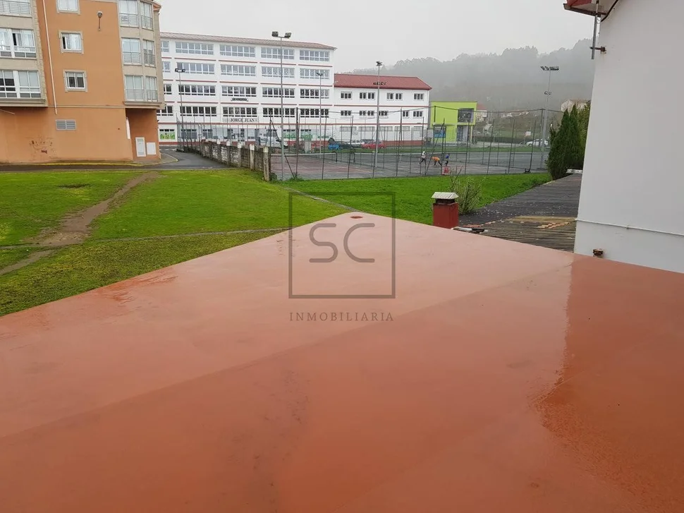 Vivienda y bajos en perlío, ferrol