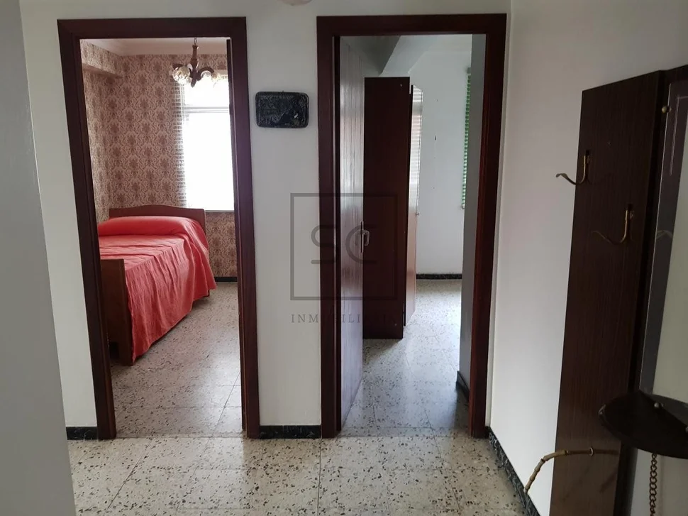 Vivienda y bajos en perlío, ferrol