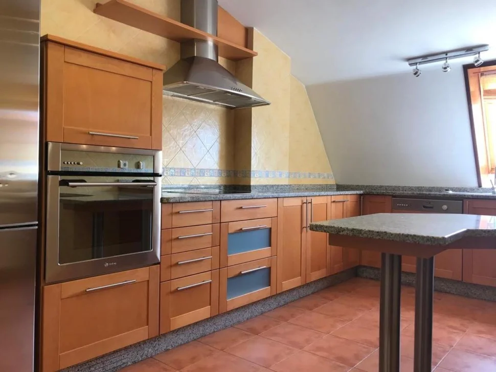 Se vende dúplex en alto del castaño, narón