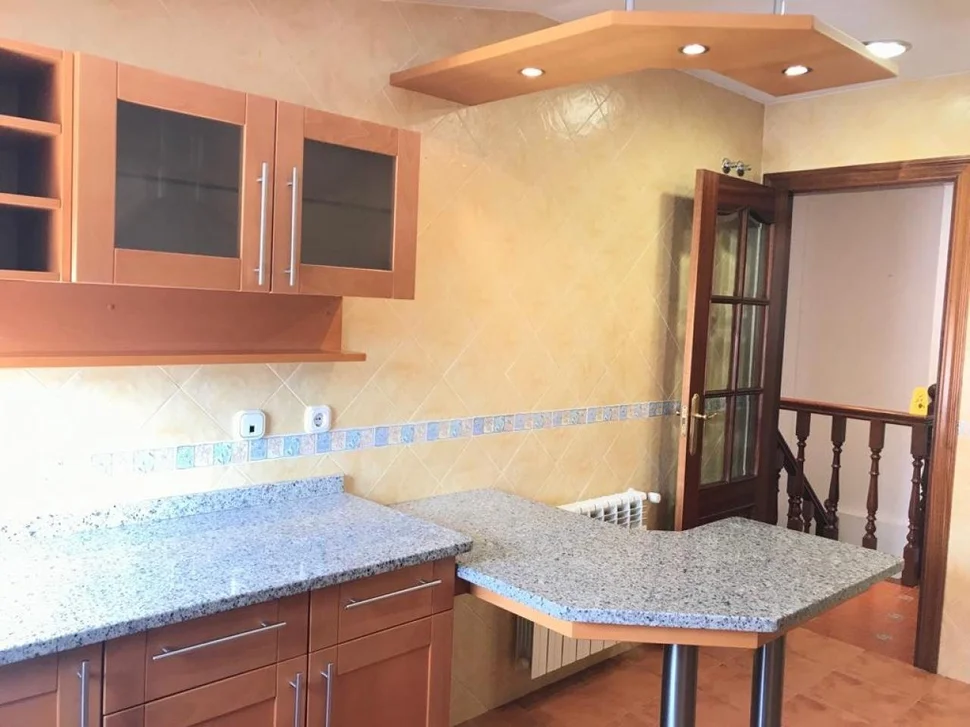 Se vende dúplex en alto del castaño, narón