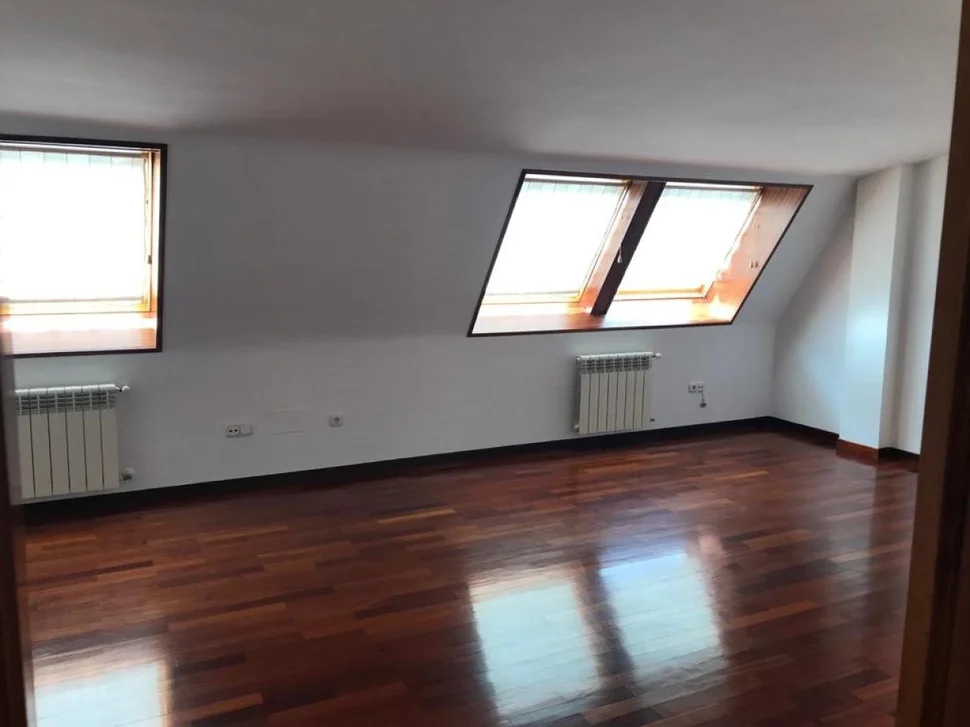 Se vende dúplex en alto del castaño, narón