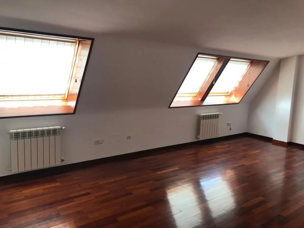Se vende dúplex en alto del castaño, narón