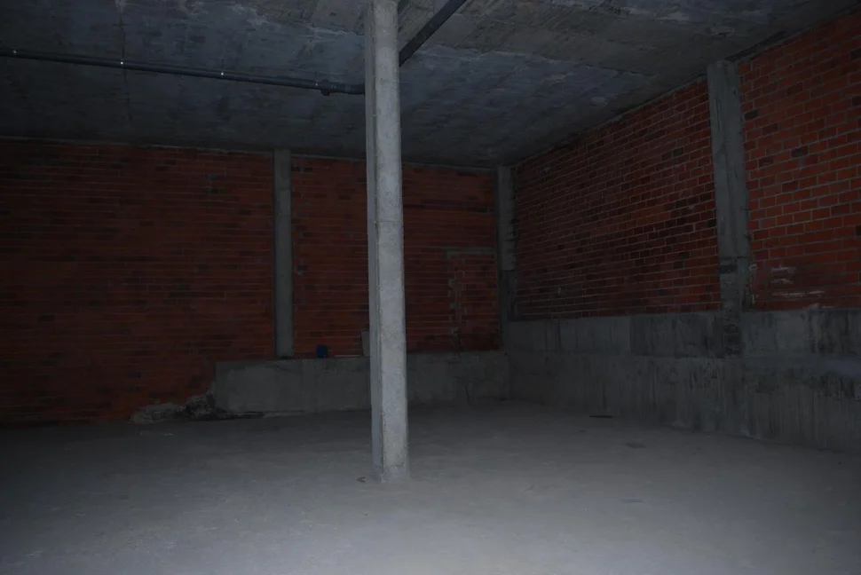 Alquiler bajo comercial en la zona de odeón en la gándara, narón