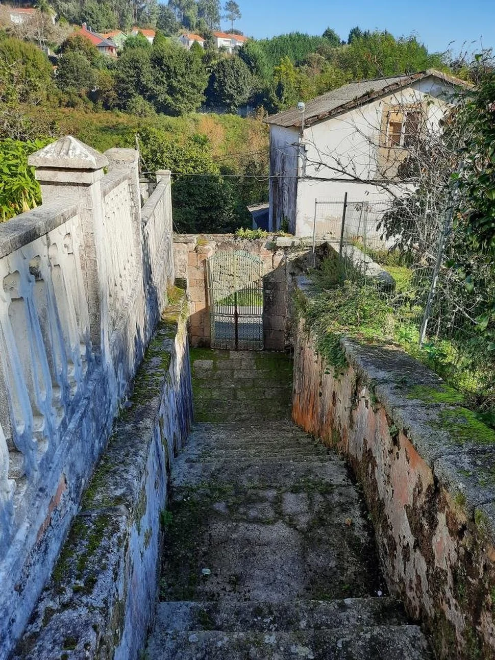 Casa con finca de 1500m en la cabana, ferrol