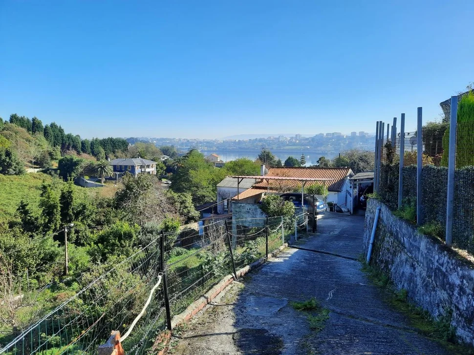 Casa con finca de 1500m en la cabana, ferrol