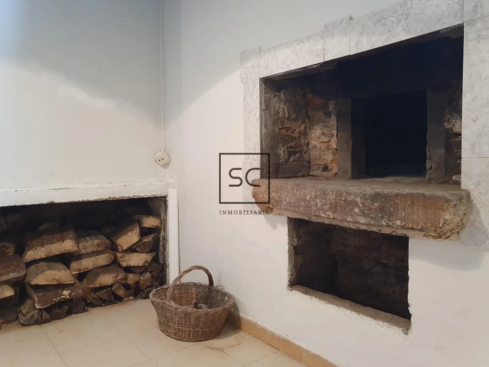 Casa con finca en san saturniño