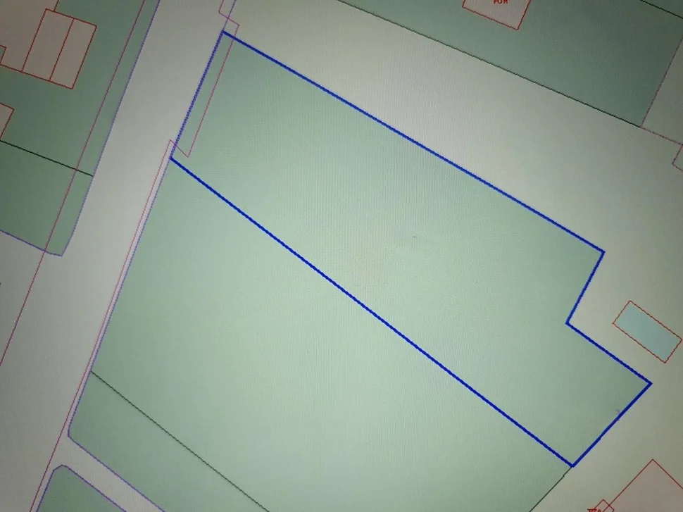 Finca edificable en presa del rey, narón