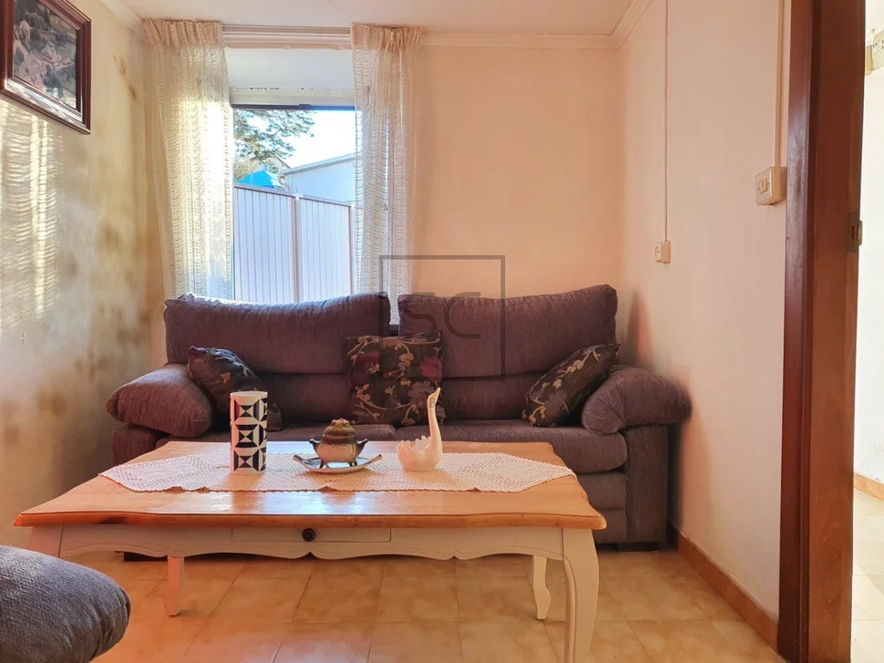 Casa con bogega y patio, en rilo, mugardos