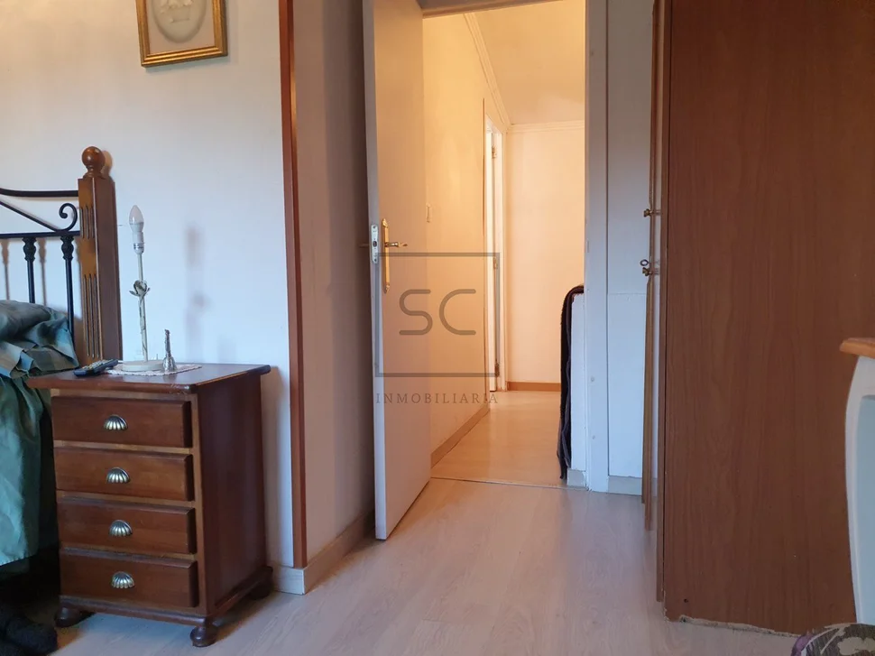 Casa con bogega y patio, en rilo, mugardos