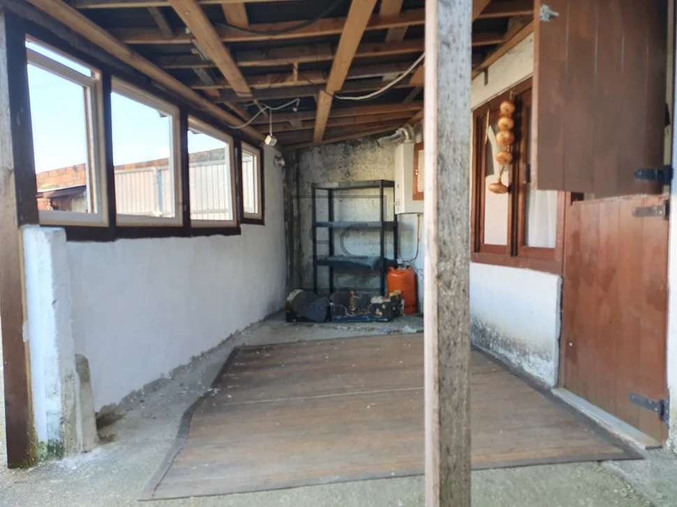 Casa con bogega y patio, en rilo, mugardos