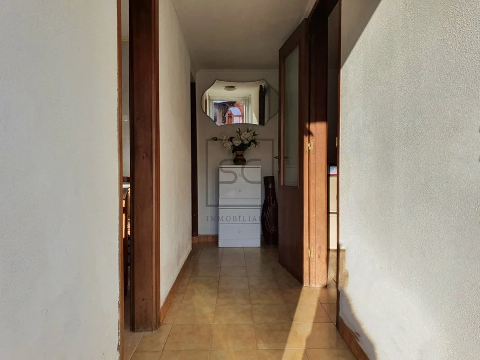 Casa con bogega y patio, en rilo, mugardos