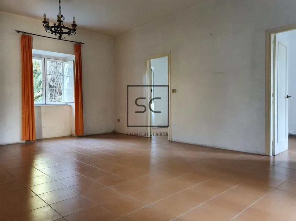 Casa con galería y finca en osedo, sada