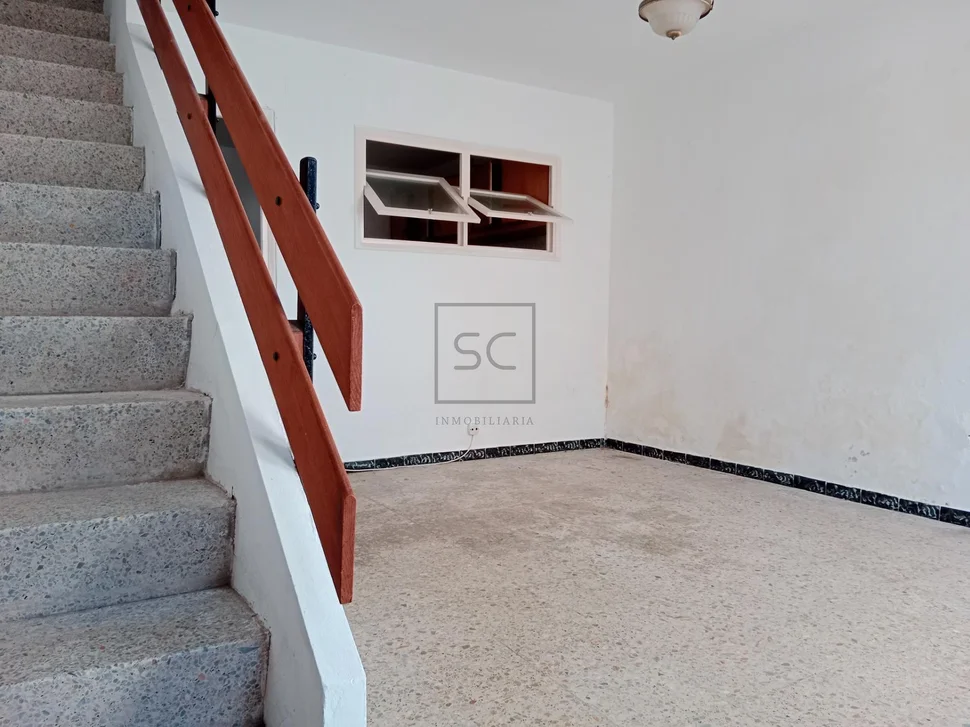 Casa para reformar con vistas al mar en o seixo, mugardos