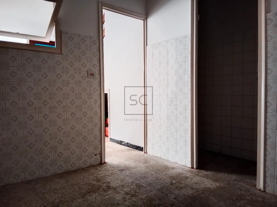 Casa para reformar con vistas al mar en o seixo, mugardos