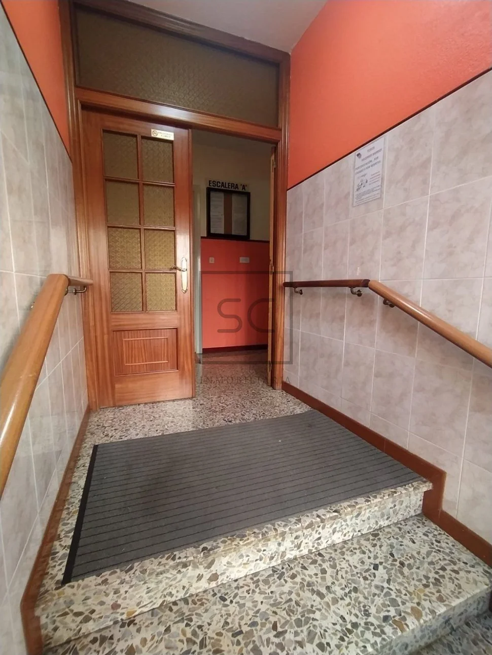 Amplio piso con garaje rotativo en caranza, ferrol