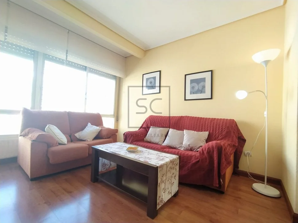 Amplio piso con garaje rotativo en caranza, ferrol