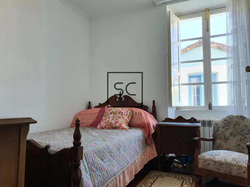 Casa con Bodegas y Finca en A Coruña, Mugardos