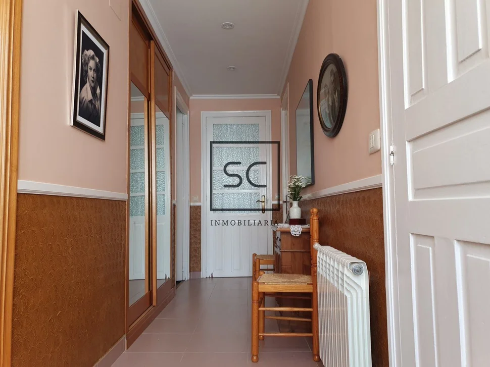 Casa con Bodegas y Finca en A Coruña, Mugardos