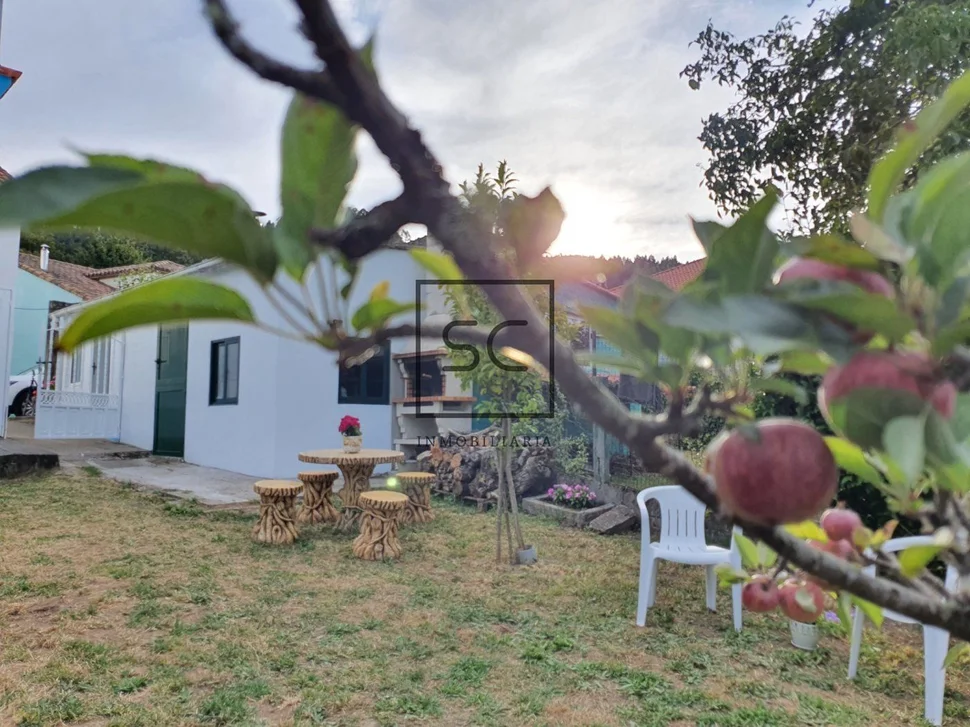 Casa con Bodegas y Finca en A Coruña, Mugardos