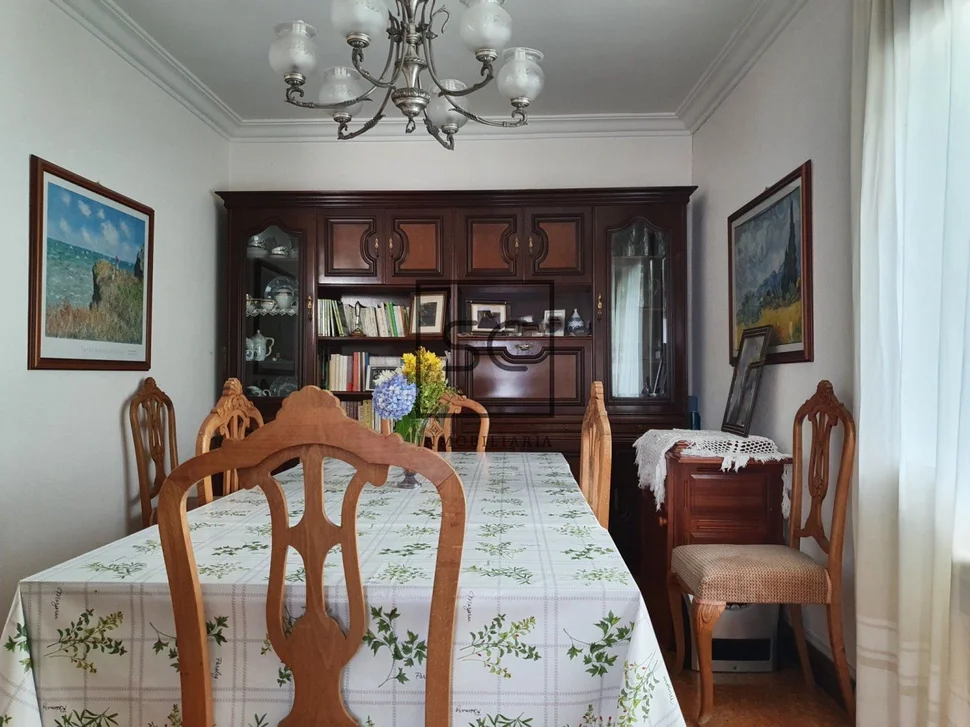 Casa con Bodegas y Finca en A Coruña, Mugardos