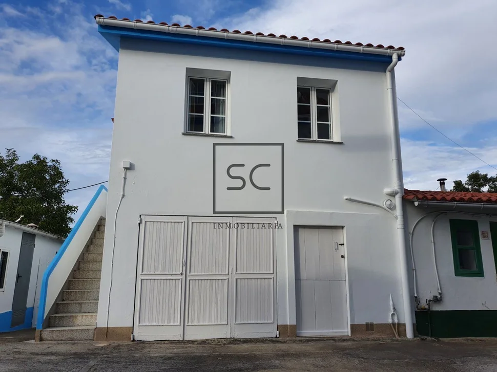 Casa con Bodegas y Finca en A Coruña, Mugardos