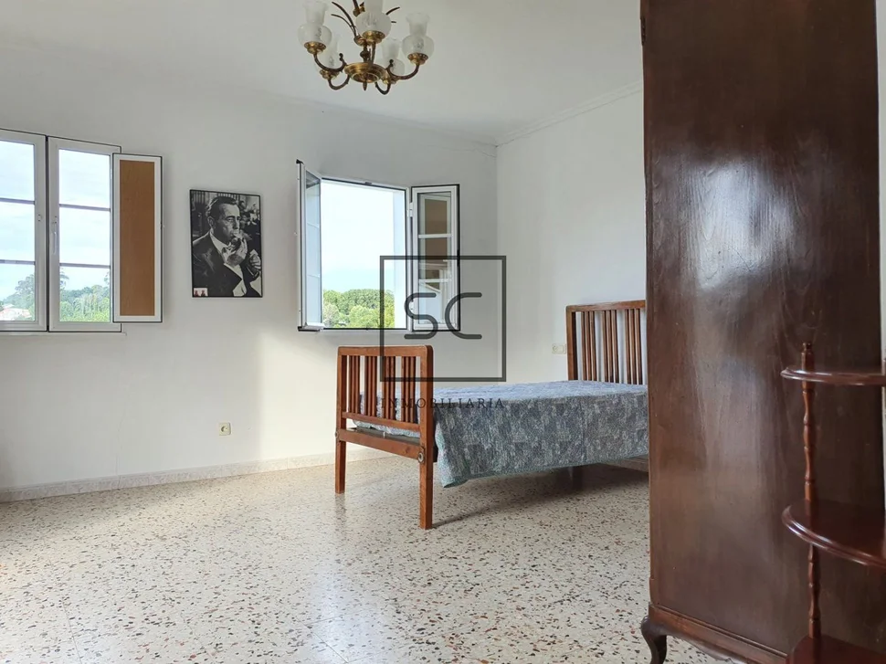 Casa con Bodegas y Finca en A Coruña, Mugardos