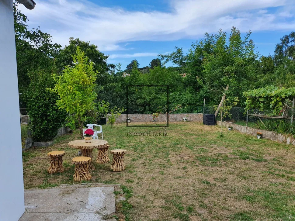 Casa con Bodegas y Finca en A Coruña, Mugardos