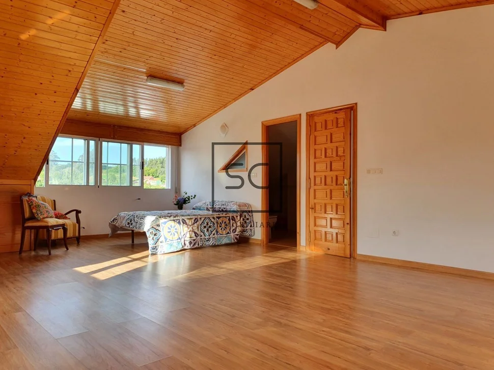 Casa con Bodegas y Finca en A Coruña, Mugardos