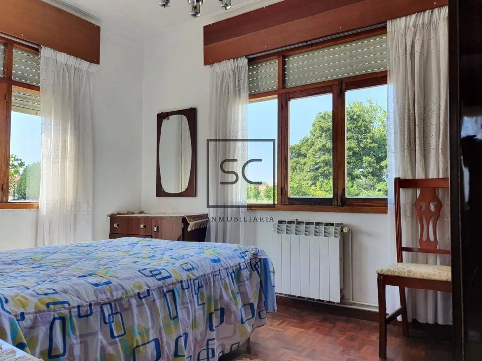 Casa con Garaje y Finca en Piñeiros, Narón