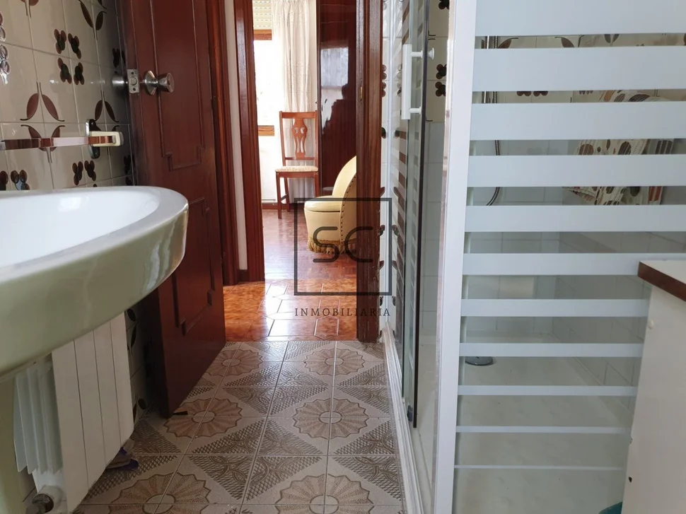 Casa con Garaje y Finca en Piñeiros, Narón