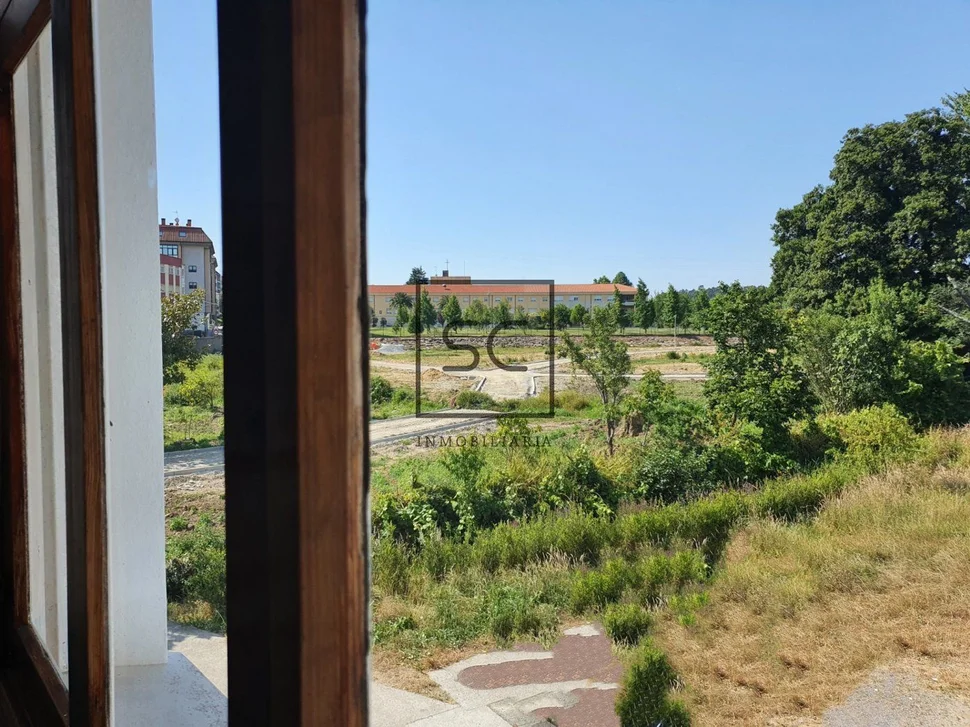 Casa con Garaje y Finca en Piñeiros, Narón
