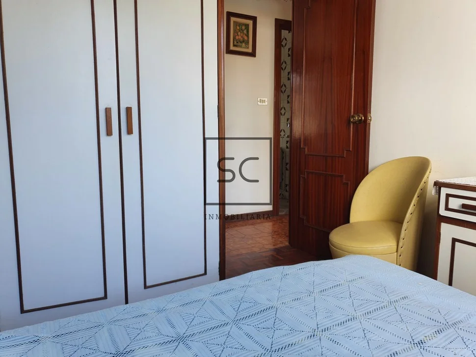 Casa con Garaje y Finca en Piñeiros, Narón