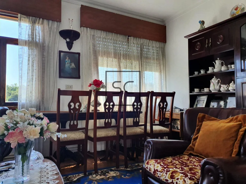 Casa con Garaje y Finca en Piñeiros, Narón