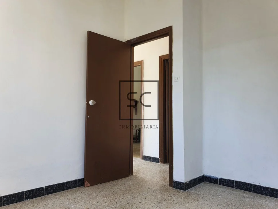 Casa con Garaje y Finca en Piñeiros, Narón