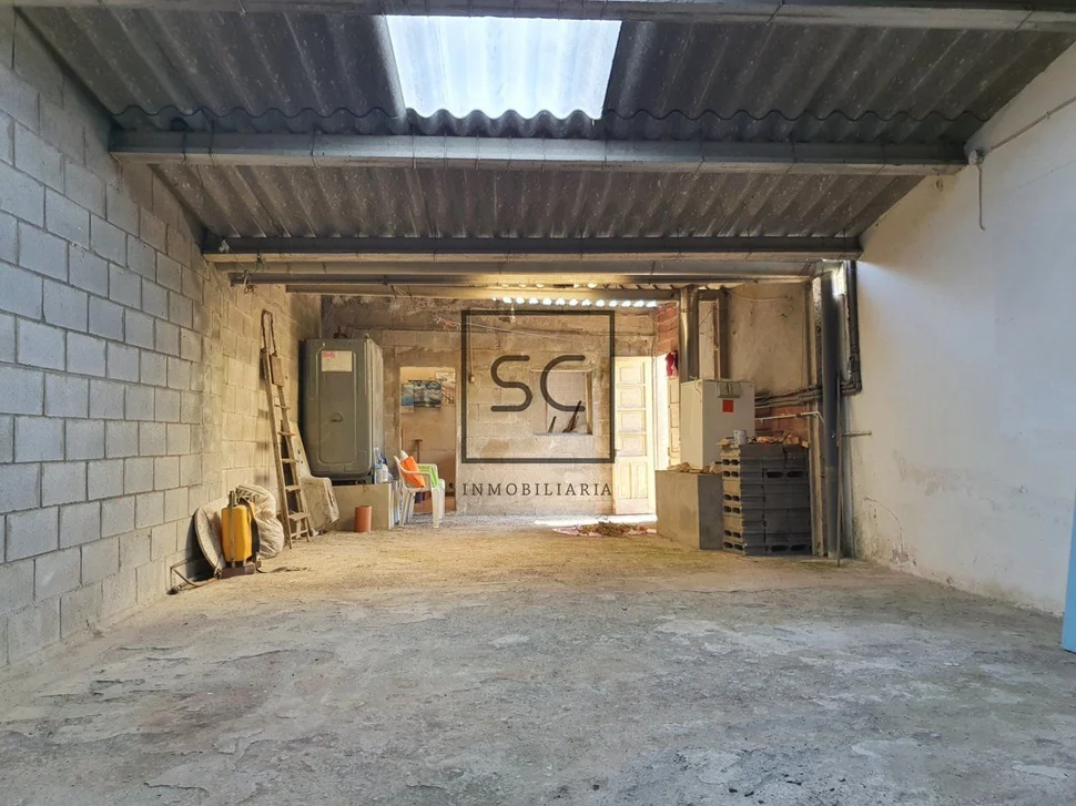 Casa con Garaje y Finca en Piñeiros, Narón