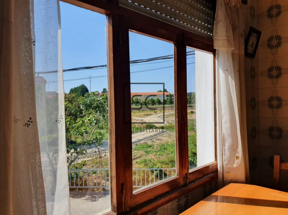 Casa con Garaje y Finca en Piñeiros, Narón