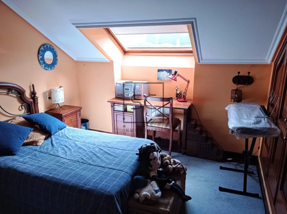 Pareado cercano a playa frouxeira para entrar a vivir en valdoviño, valdoviño