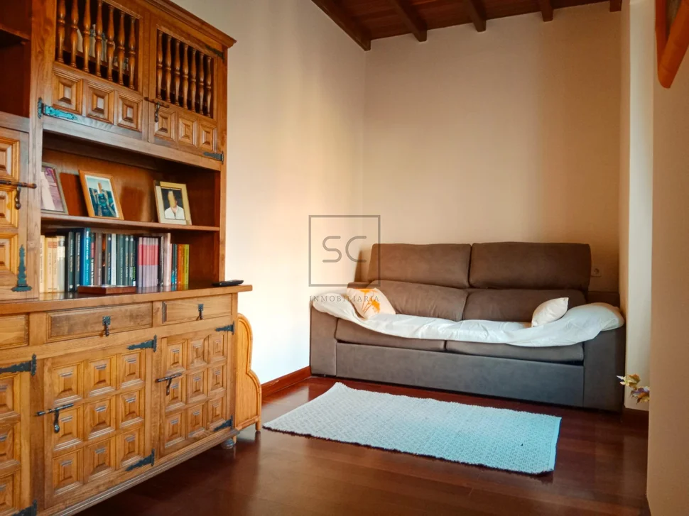 Casa en el centro de fene con terraza en fene, fene