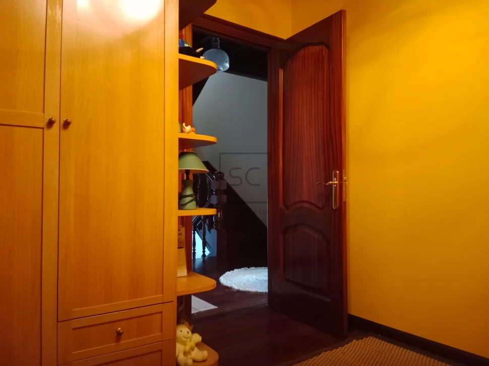 Casa en el centro de fene con terraza en fene, fene