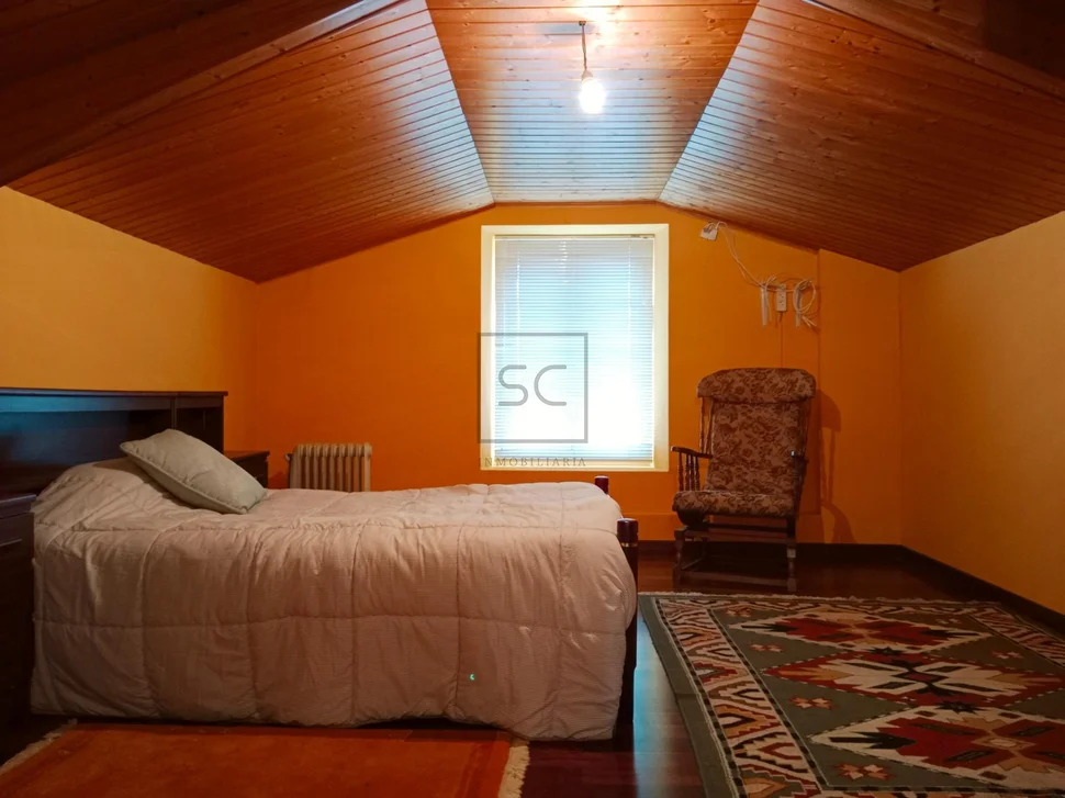 Casa en el centro de fene con terraza en fene, fene