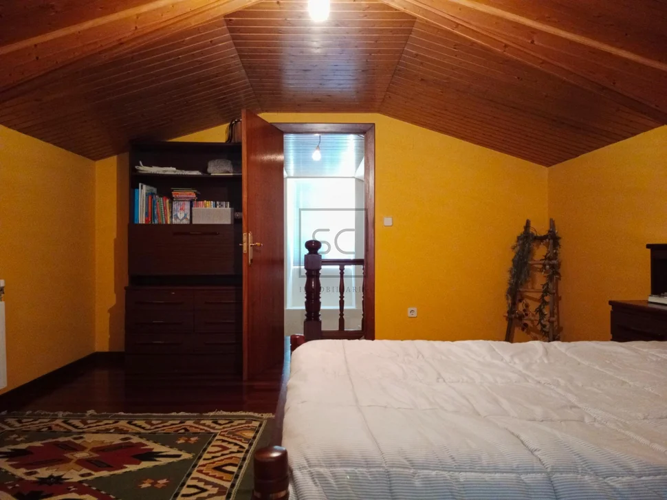 Casa en el centro de fene con terraza en fene, fene