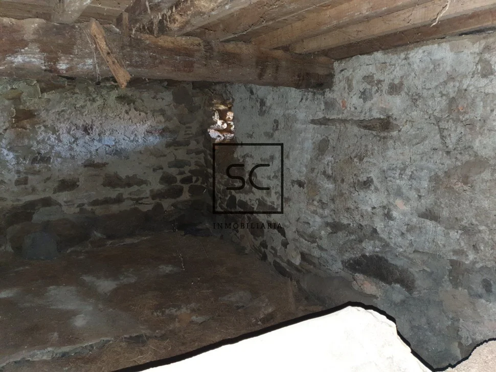 Casa con finca en sedes, narón