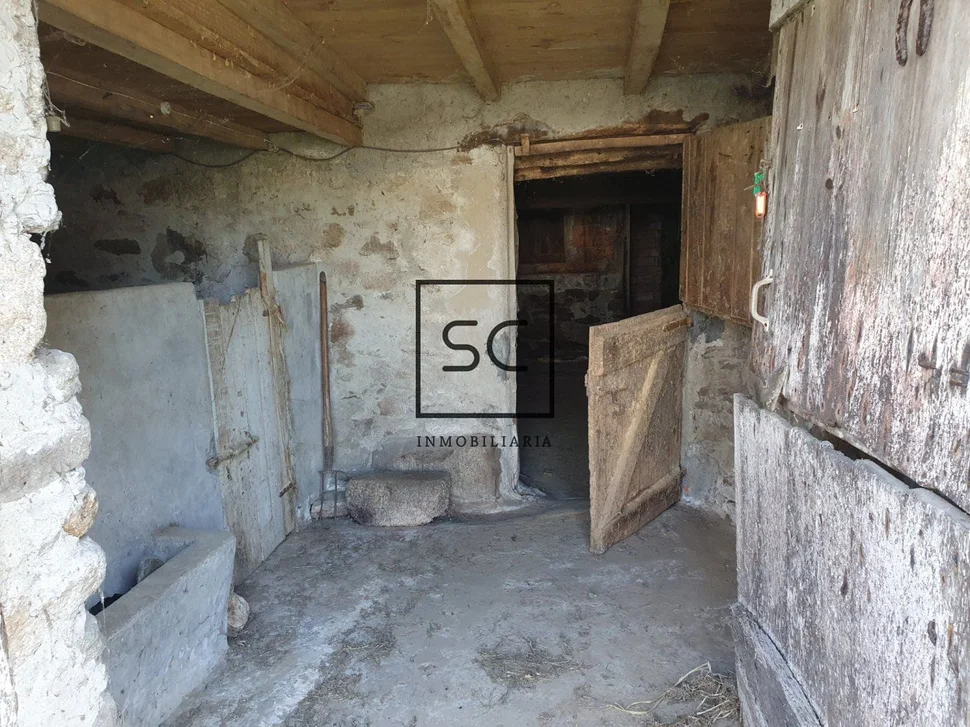 Casa con finca en sedes, narón