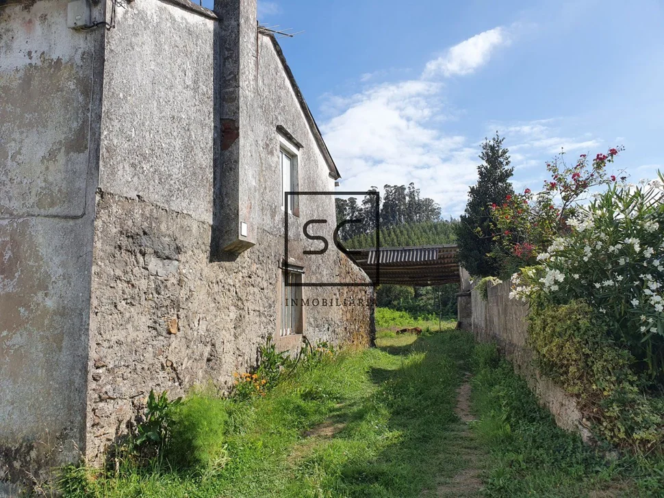 Casa con finca en sedes, narón