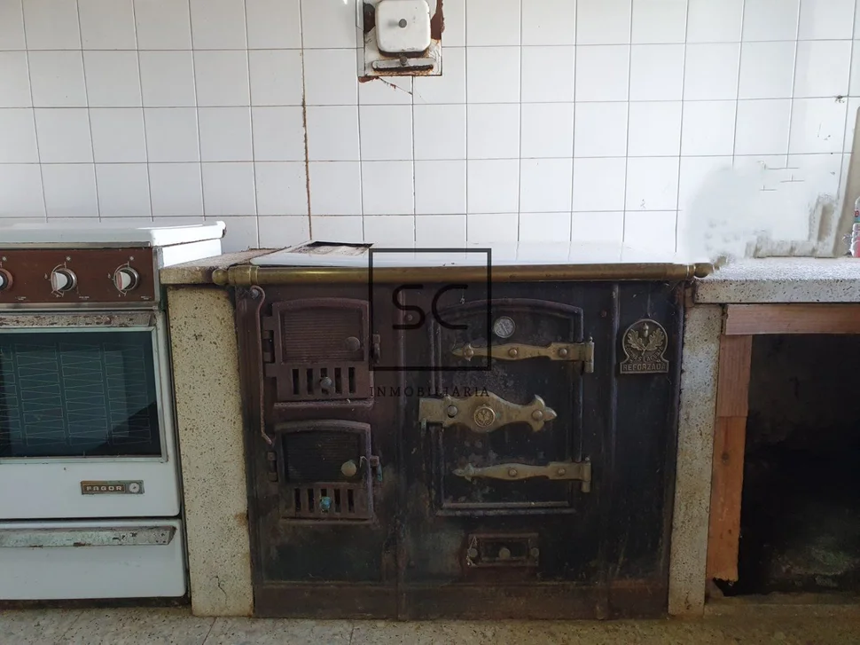 Casa con finca en sedes, narón