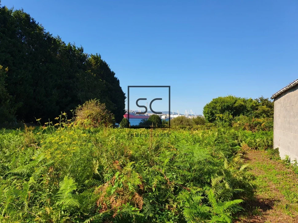 Parcela edificable en o seixo, mugardos