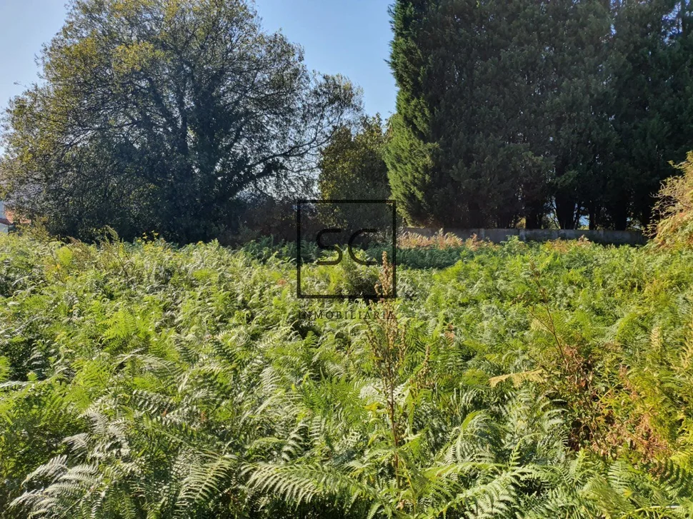 Parcela edificable en o seixo, mugardos